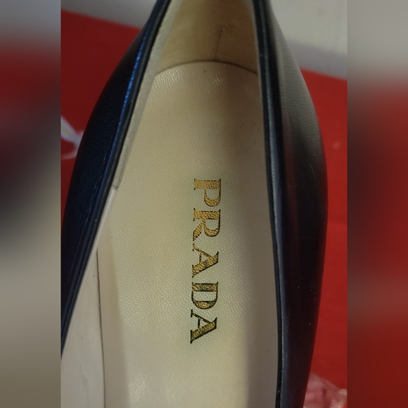 Prada size 39 Leather Pumps - Picture 4 of 11